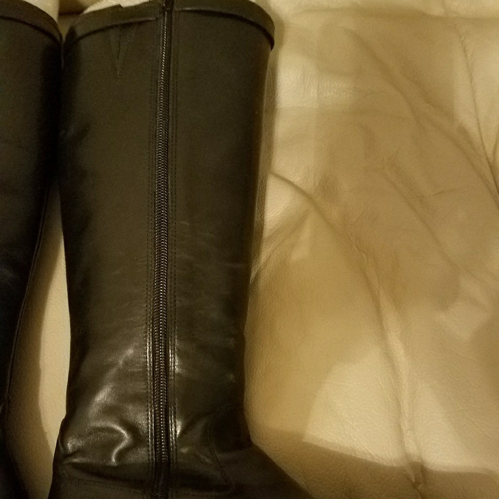 Michelle D Black Leather Knee length Boots